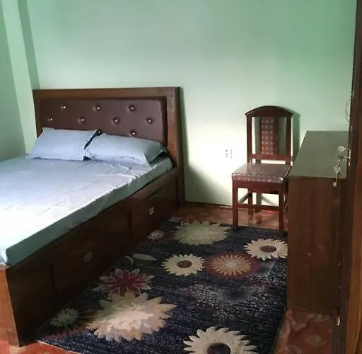 Apartment Expediya Homes - Full Furnish 2 Bhk Roof Flat In *