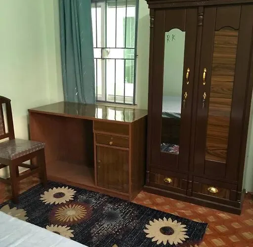 Apartment Expediya Homes - Full Furnish 2 Bhk Roof Flat In