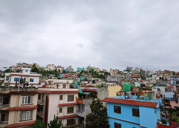 Apartment Expediya Homes - Full Furnish 2 Bhk Roof Flat In