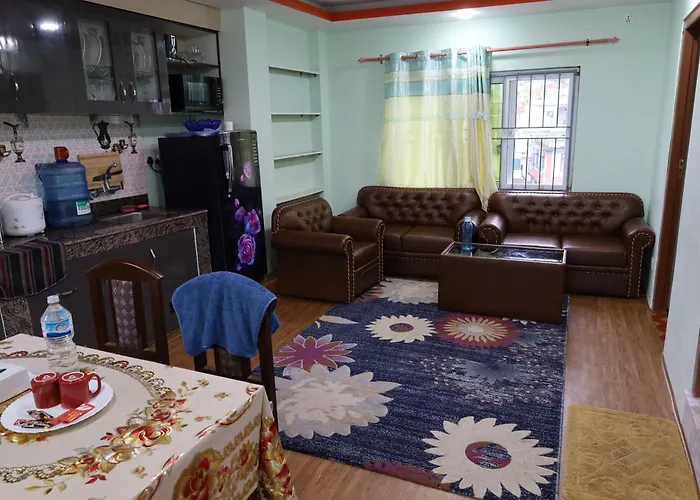 Apartment Expediya Homes - Full Furnish 2 Bhk Roof Flat In